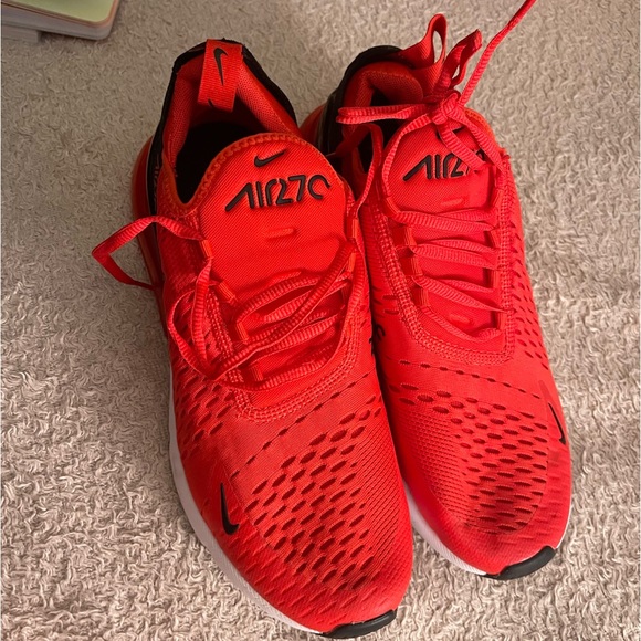 NIKE AIR MAX 70 - RED WHITE & BLK - Picture 1 of 6